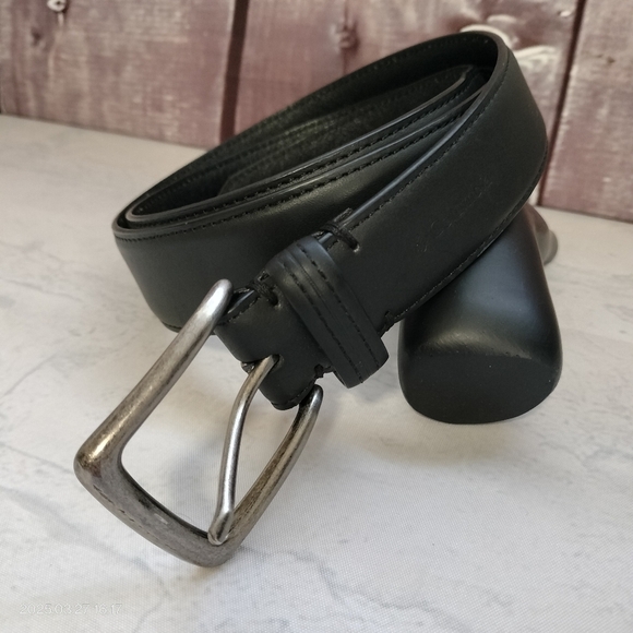 Columbia Men's Trinity Belt Black Silver Buckle Leather Lining Classic Business - Picture 1 of 11